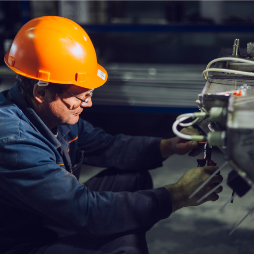 18559 Слесарь-ремонтник